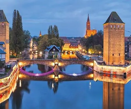 Guest House & Spa Tour Des Remparts *